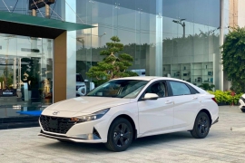 Hyundai Elantra 1.6 AT - Đặc biệt