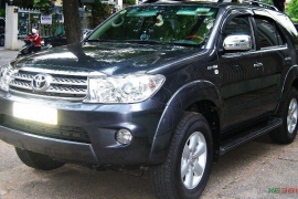 Toyota Fortuner 2011