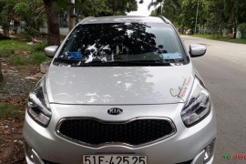 Kia Rondo máy dầu 2016, tự động, màu bạc, chính chủ