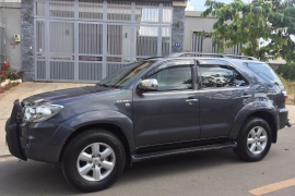 Toyota Fortuner 2.7V 4x4 AT 2009 - 550Triệu