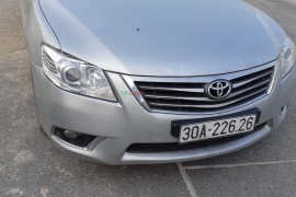 Toyota Camry 2.4 Màu Bạc đời 2009