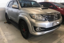 Toyota Fortuner 2015