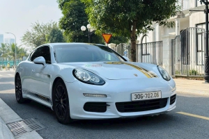 Porsche Panamera 2015