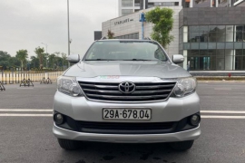 Toyota Fortuner 2.7V 4x2AT 2013