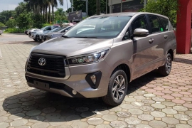 Toyota Innova E 2.0MT