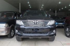 Toyota Fortuner V 4x2AT 2012