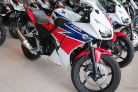 Honda CBR 150R 2015